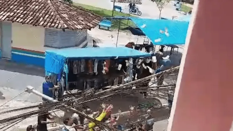 Vereador joga dinheiro pela janela e provoca alvoroço no Maranhão