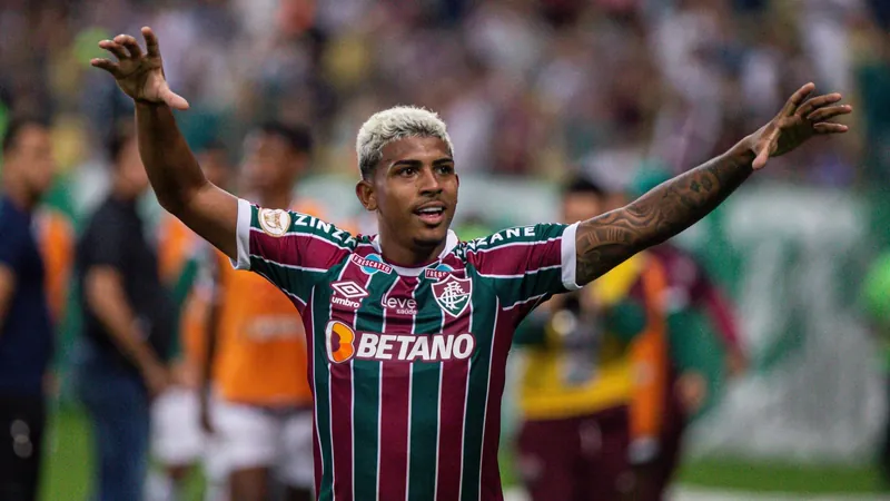 John Kennedy comemora seu gol pelo Fluminense