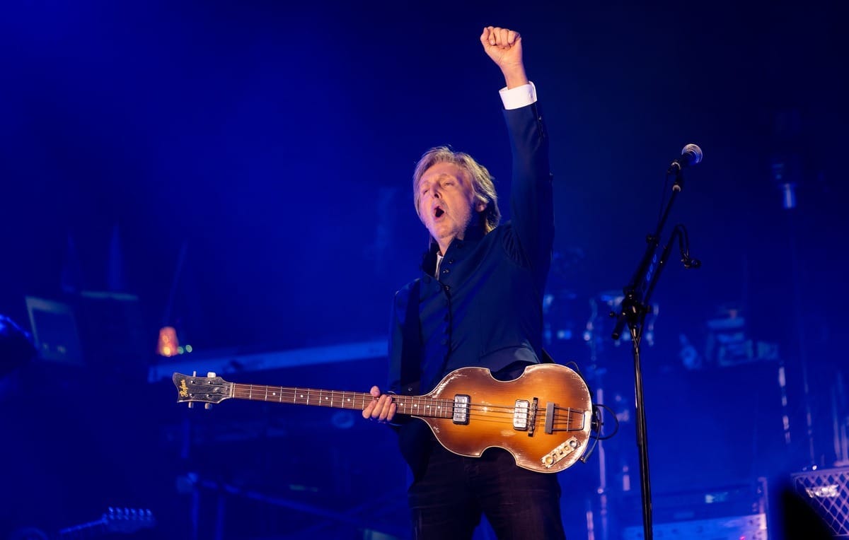 Paul McCartney mostra vigor durante show no RJ - 16/12/2023 - Ilustrada -  Folha