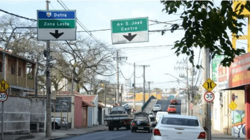 Padaria pega fogo após vazamento de gás na zona norte de São José dos Campos