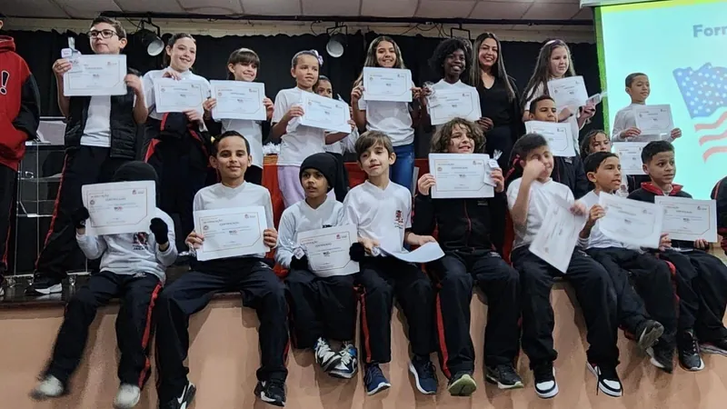 Jacareí abre 500 vagas do curso de Inglês para novos alunos da rede municipal