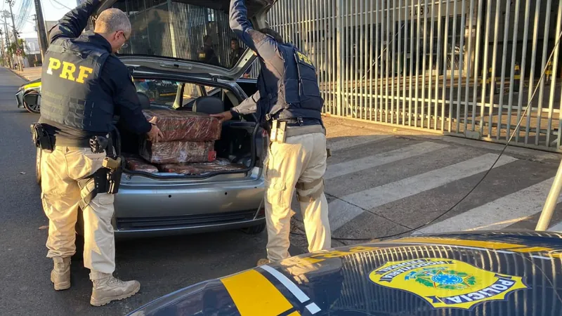 O homem tentou escapar dos policiais