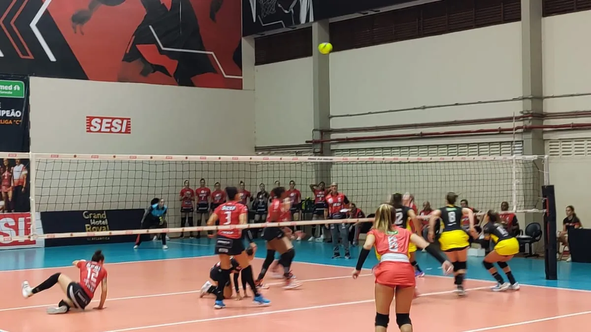 Sesi Vôlei Bauru vence o Pinheiros e sai na frente na final do Paulista  feminino - Na Nossa Rede