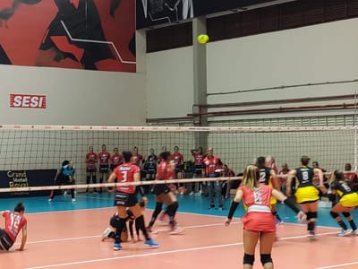 Sesi Bauru atropela Energis 8 São Caetano e está na final do Paulista de  vôlei pela terceira vez na história