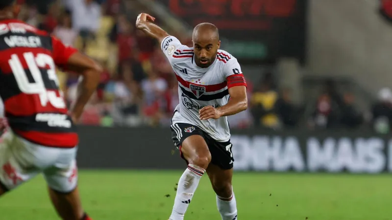 Lucas Moura diz que Libertadores não é essencial para permanência no São Paulo