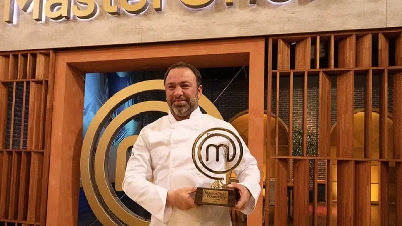 Ex-jogador com passagem pelo Flamengo é campeão do MasterChef Uruguai