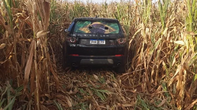 Carro usado no assalto a carro-forte na Rodovia dos Bandeirante é encontrado