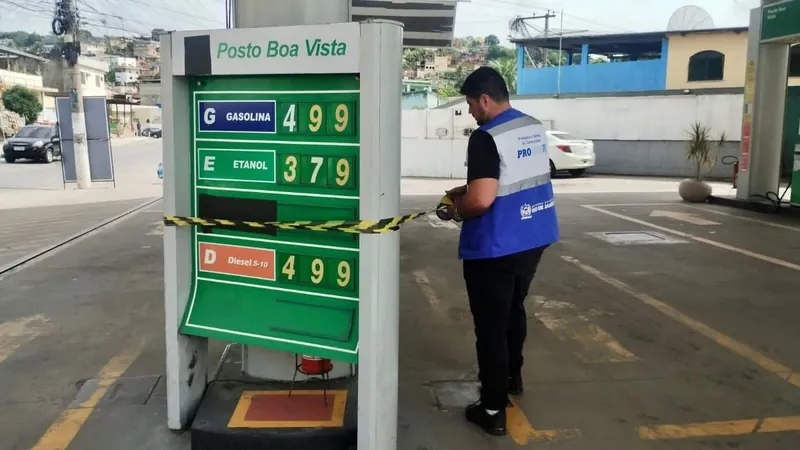 Posto de combustíveis irregular é interditado pelo Procon Estadual