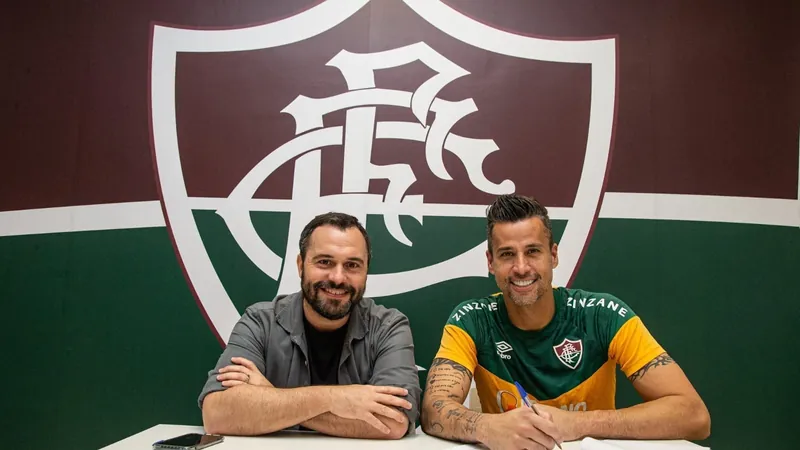 Fábio e Mario Bittencourt assinam novo contrato