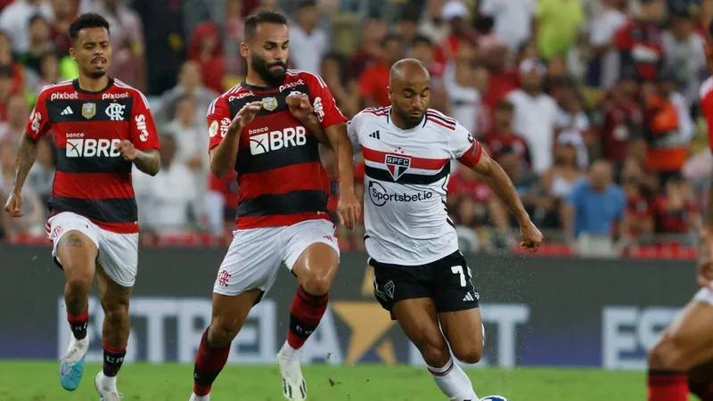 São Paulo abre vantagem sobre o Flamengo na final da Copa do Brasil