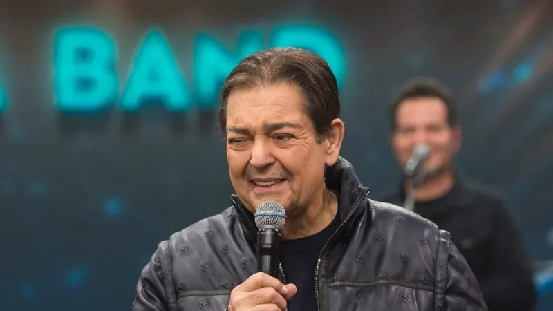 Faustão apresentou seu último programa na Band