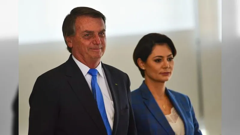 Moraes autoriza quebra do sigilo bancário de Bolsonaro e de Michelle