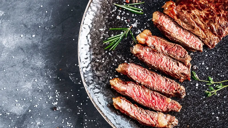 Que tempero usar na picanha? 5 truques para uma carne macia e suculenta