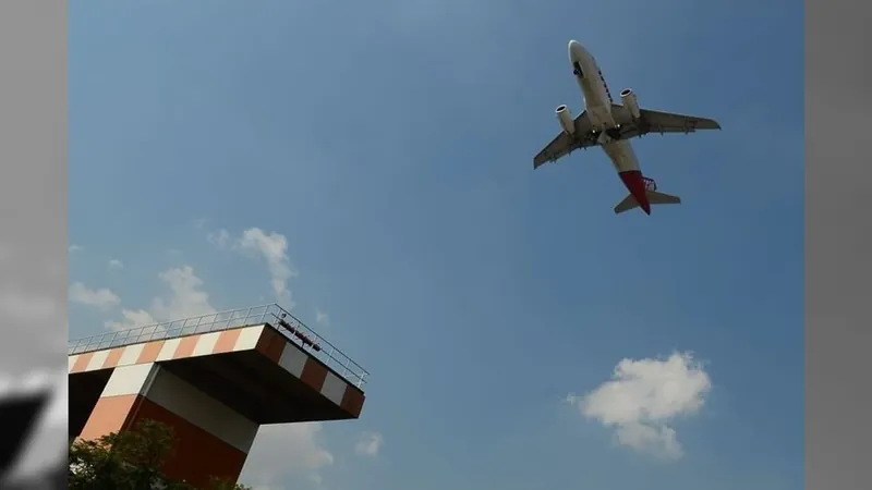 Temporal em São Paulo causa queda de energia no Aeroporto de Congonhas