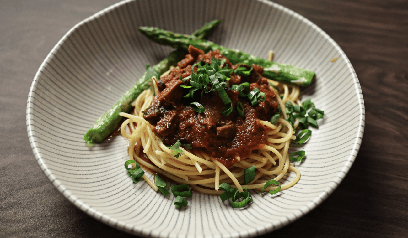 Espaguete com ragu de língua bovina | Band Receitas