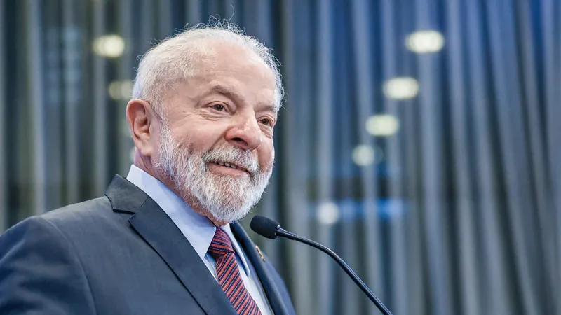 Cláudio Humberto: Lula cria novos ministérios como troca de roupa, é escandaloso