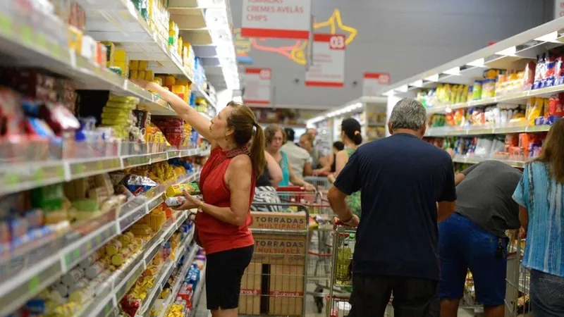 Cesta básica sofre queda de 2,41% no Vale do Paraíba, aponta Nupes