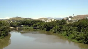 Bombeiros encontram cadáver no Rio Paraíba em Lorena