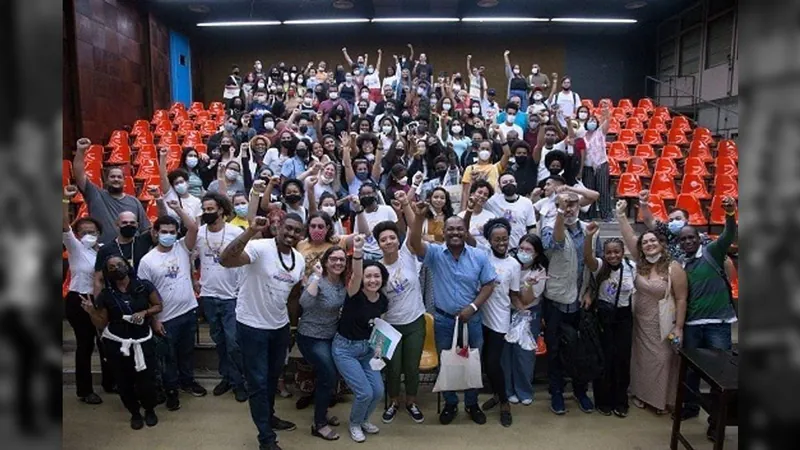 Projeto mapeia curso pré-vestibular comunitário no Rio