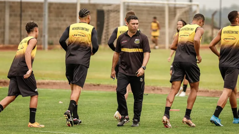 A equipe enfrenta o Avaí na segunda-feira (11)