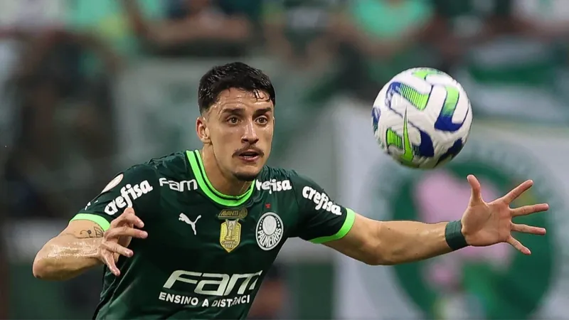 Luan e Piquerez sofrem lesões, e Palmeiras corre para ter dupla após a Data Fifa