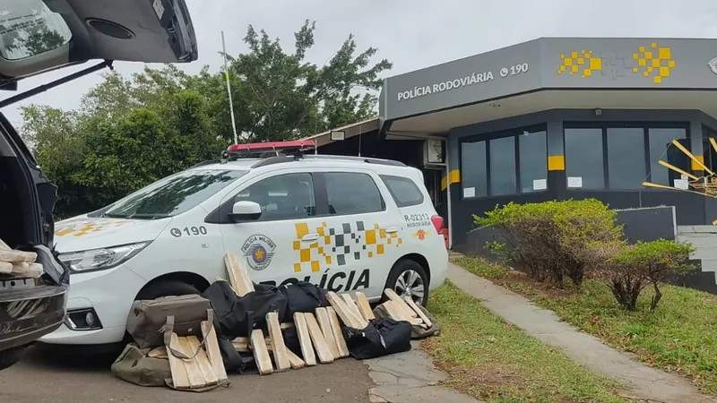 Eles foram presos na região de Assis