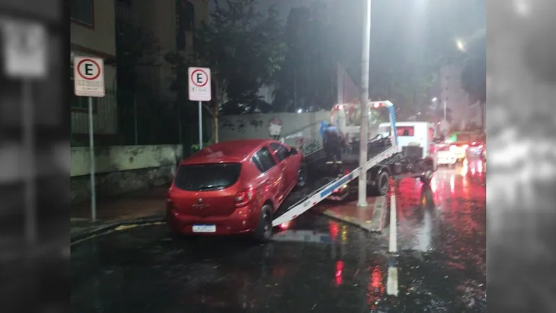 Motorista que derrubou moto de Guarda Municipal vai responder por desacato