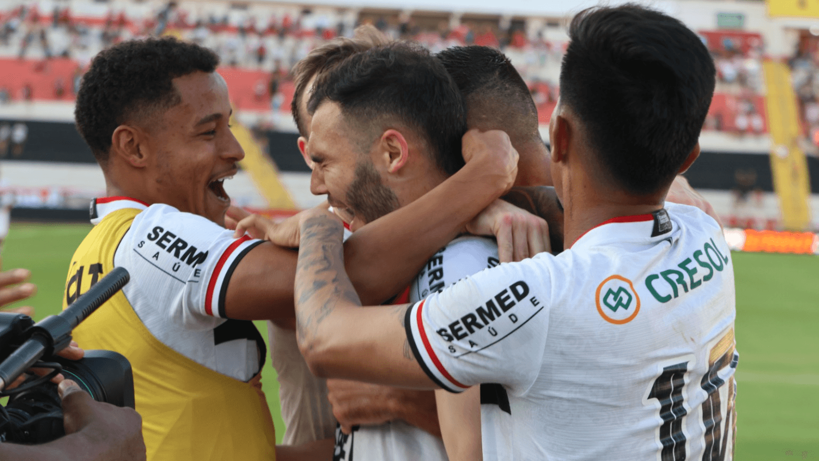 Atlético-GO joga mal e perde para o Botafogo-SP pela Série B