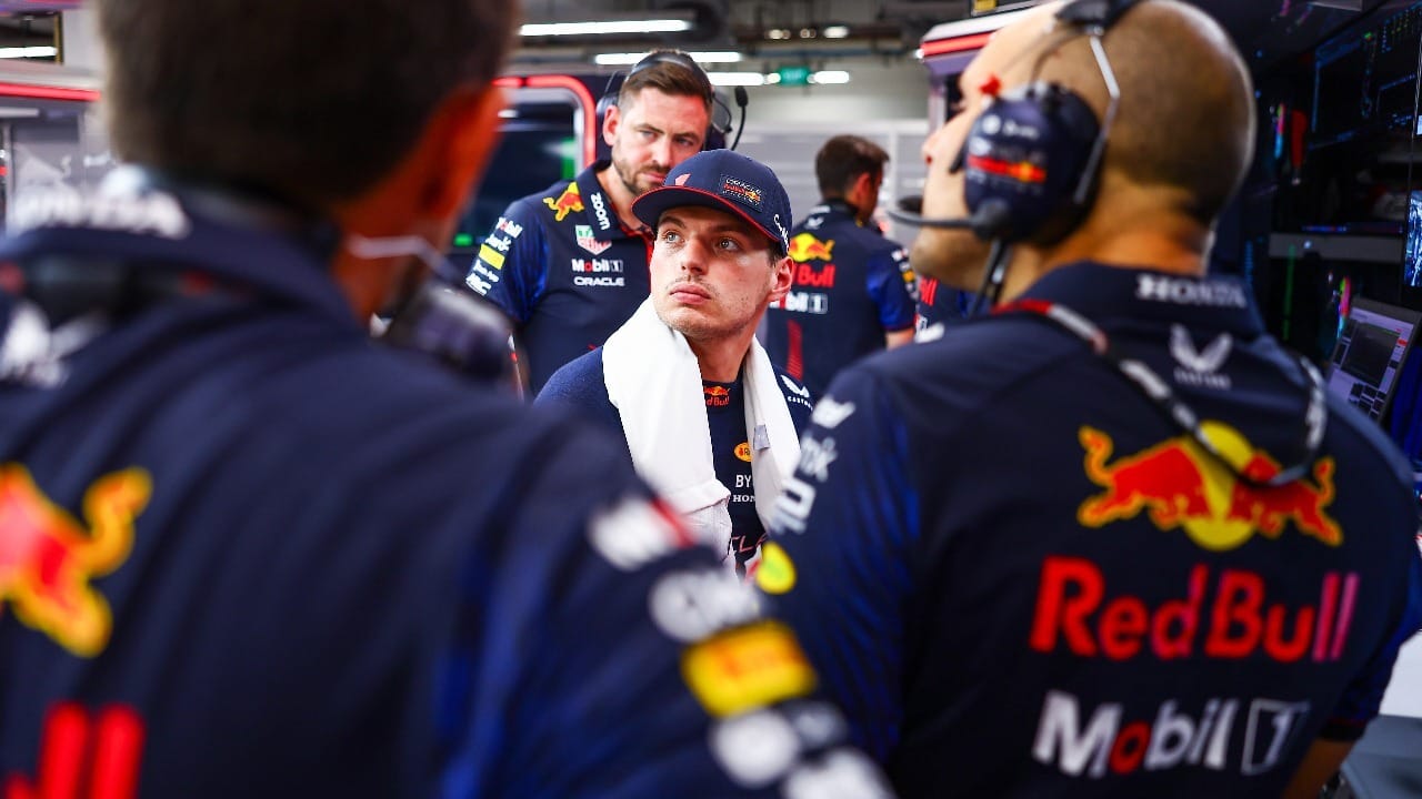 Verstappen volta a liderar treinos livres no Japão após GP atípico em  Singapura - Lance!