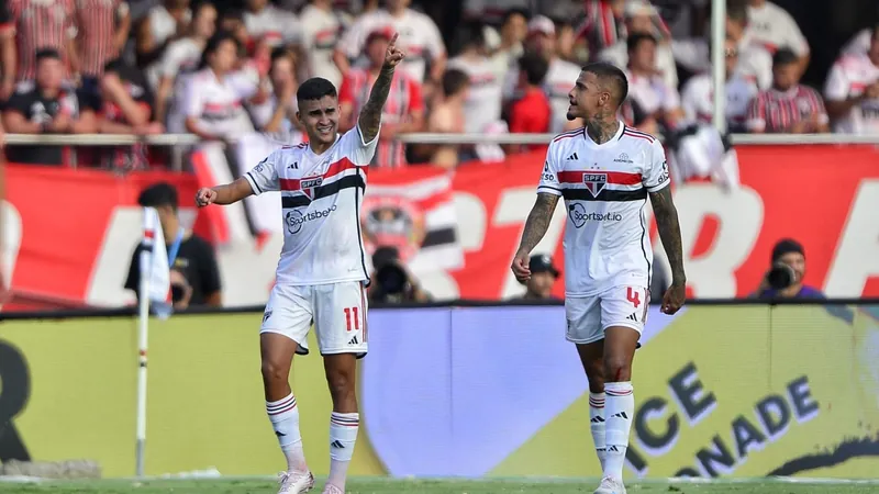 Nestor lembra críticas da torcida após fazer gol do título: "Vaiado sem merecer"