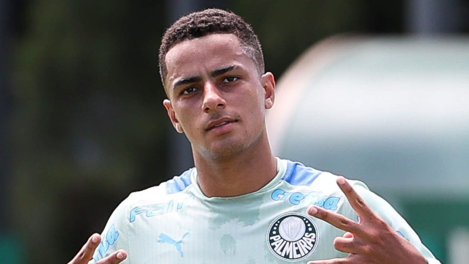 Time árabe deve oferecer R$ 105 milhões por Gómez; Palmeiras