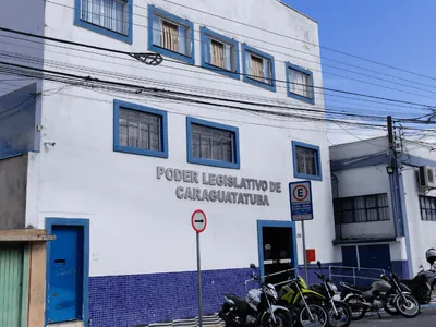 Justiça barra cerimônia de posse e eventos na Câmara de Caraguatatuba por irregularidades