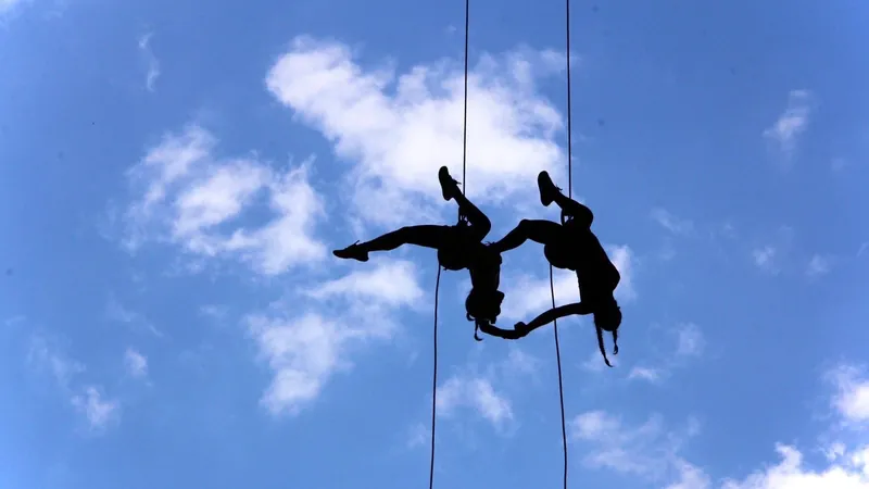 Dança vertical abre com leveza o Festidança de São José dos Campos