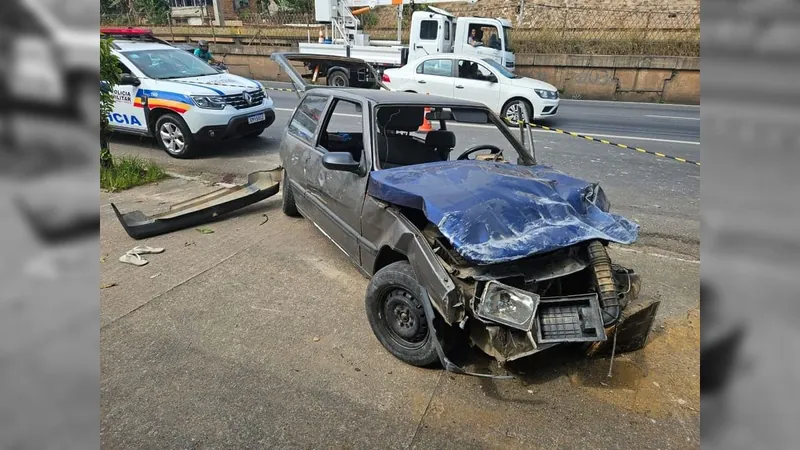 Homem morre e quatro ficam feridos em acidente na avenida Cristiano Machado