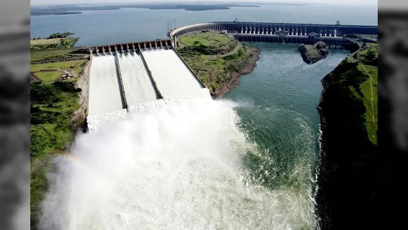 Onda de calor faz Itaipu quebrar recorde de produção de energia