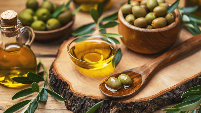 Especialista explica diferenças entre azeite extravirgem e azeite de oliva