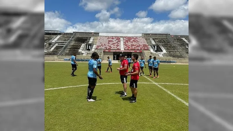 Elenco alvinegro treina em Natal