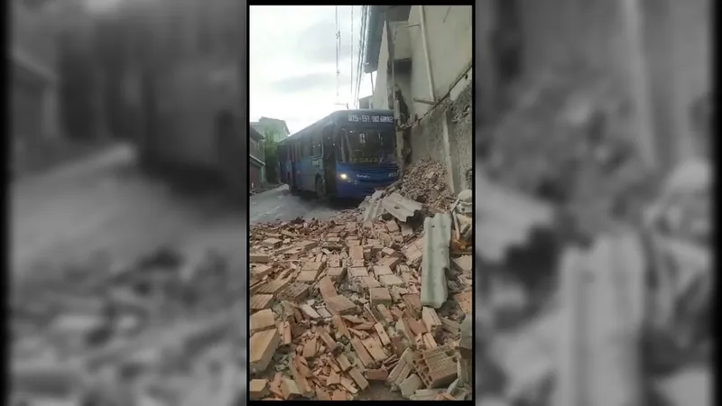 Em menos de 15 dias, mais um  ônibus da linha 815 se envolve  em acidente em BH