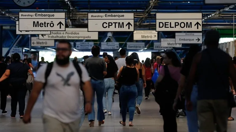 Metrô demite funcionários que fizeram paralisação surpresa em 12 de outubro