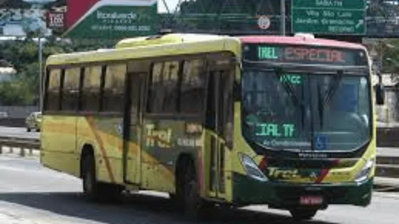 Moradores de Xerém denunciam falta de ônibus para Centro do Rio