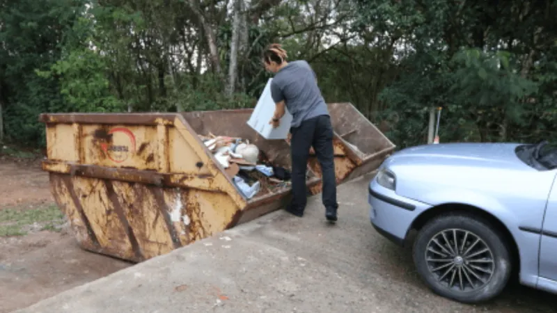 LEVs de Jacareí não abrirão mais aos domingos