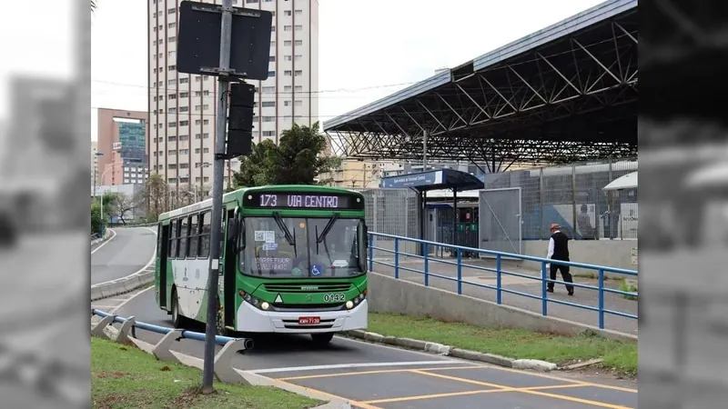 Passagem de ônibus gratuita pretende incentivar vacinação em Campinas