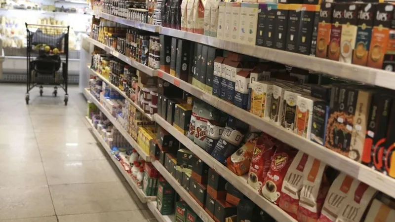 Novas regras para rótulos de alimentos valem a partir desta segunda-feira