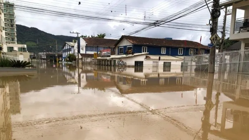 Cidade de SC adota toque de recolher para evitar furtos