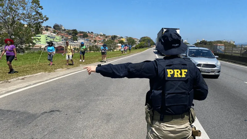 Dutra e Tamoios esperam fluxo intenso de veículos no Feriado da Padroeira