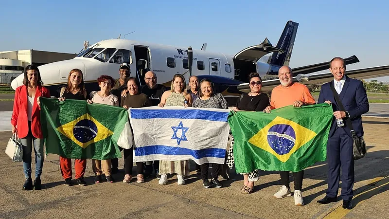 Moradores resgatados em Israel chegam a Sorocaba