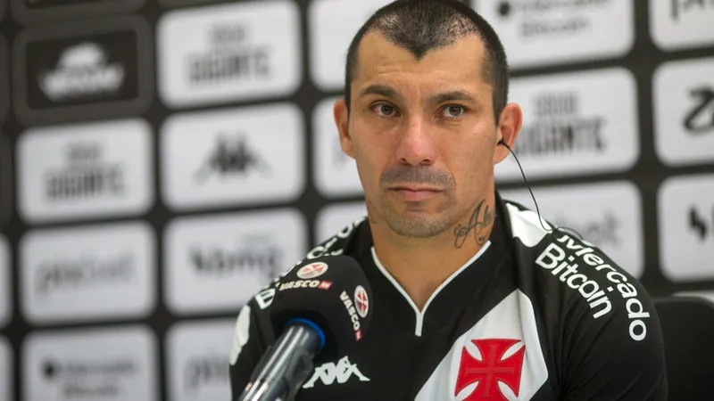 Gary Medel pode desfalcar o Vasco até o final do Brasileirão