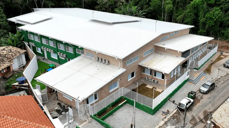 Ilhabela recebe nova escola municipal no bairro Green Park