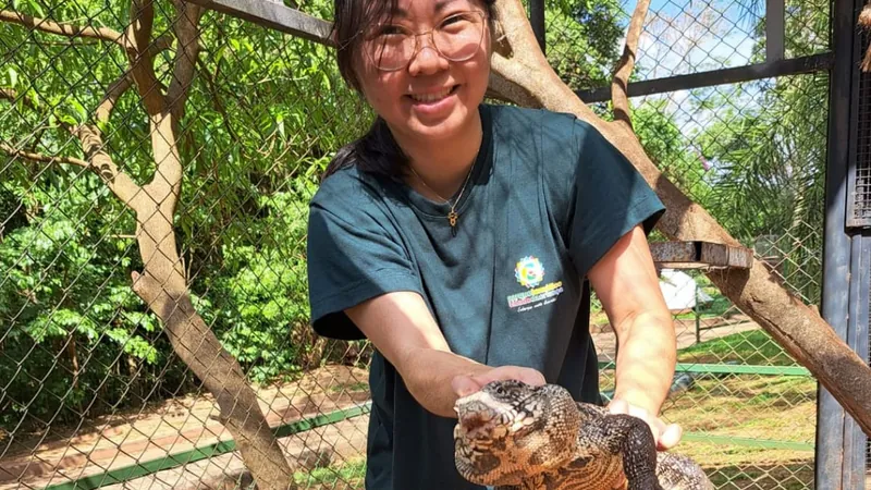 São equipes do zoológico da Cidade da Criança 