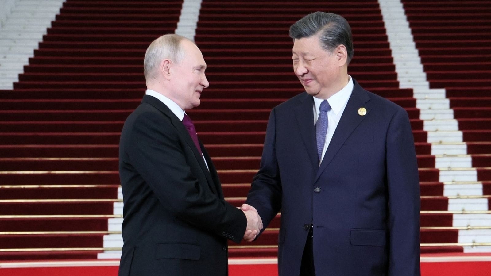 Vladimir Putin E Xi Jinping Se Encontram Na China Band